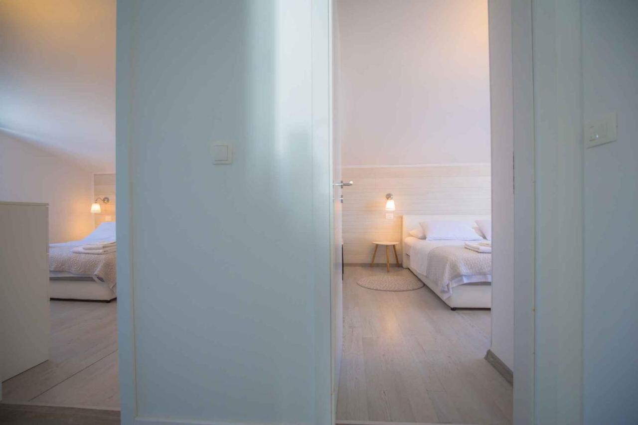 Apartments In Rogoznica 36019 Экстерьер фото