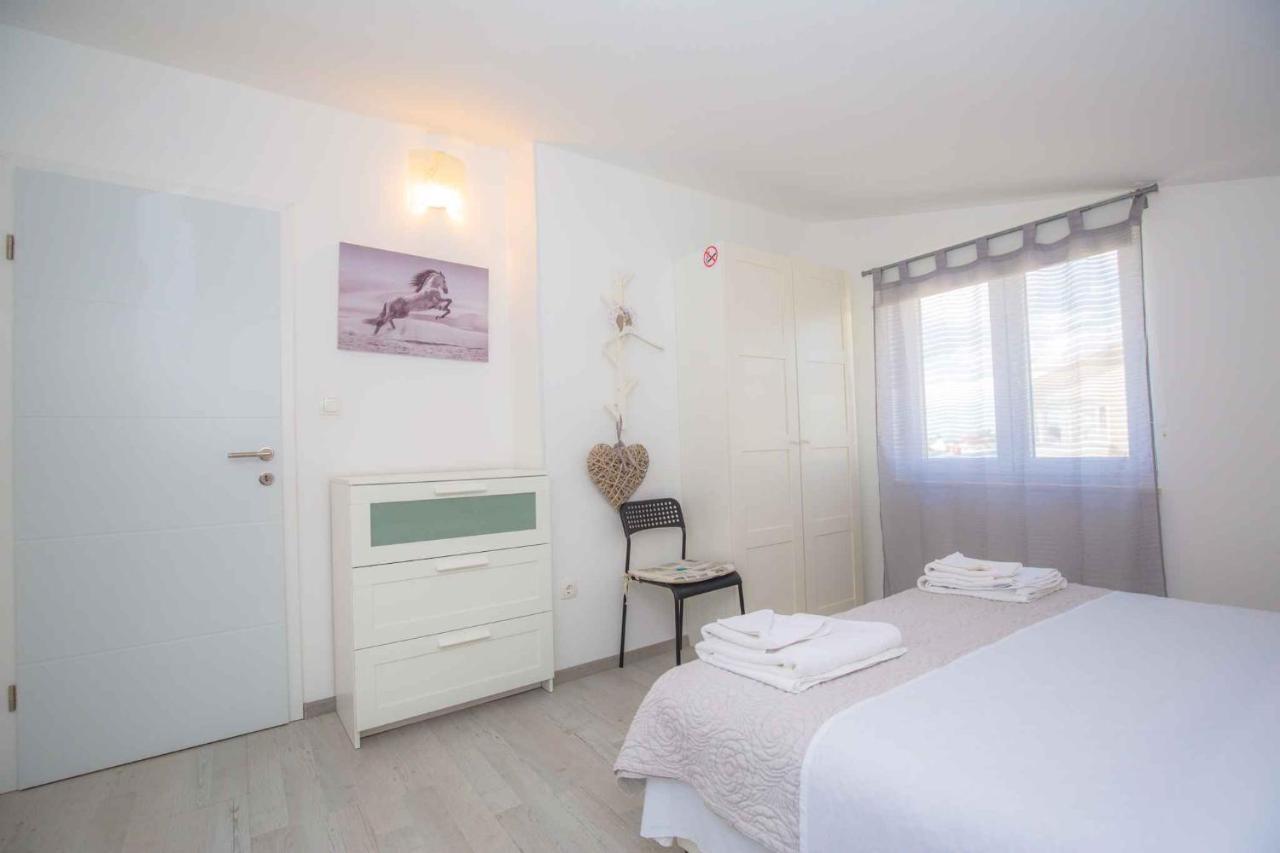 Apartments In Rogoznica 36019 Экстерьер фото