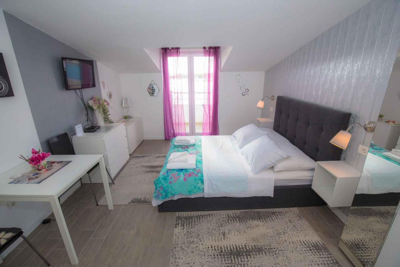 Apartments In Rogoznica 36019 Экстерьер фото