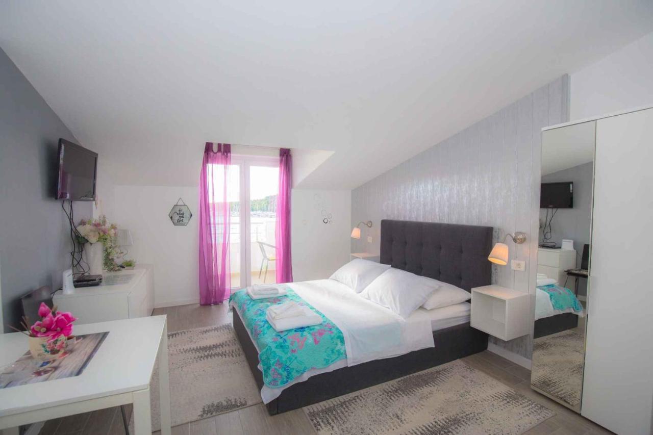 Apartments In Rogoznica 36019 Экстерьер фото