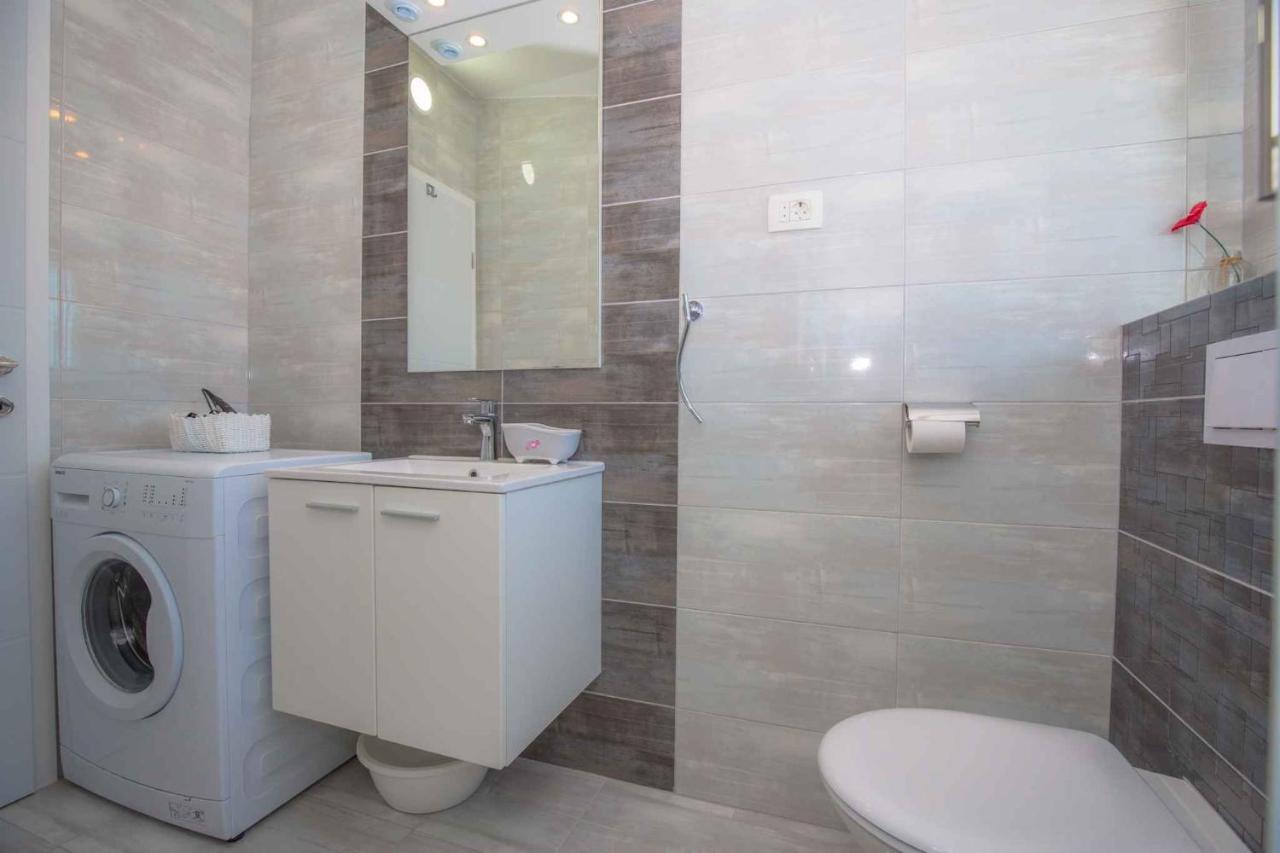 Apartments In Rogoznica 36019 Экстерьер фото