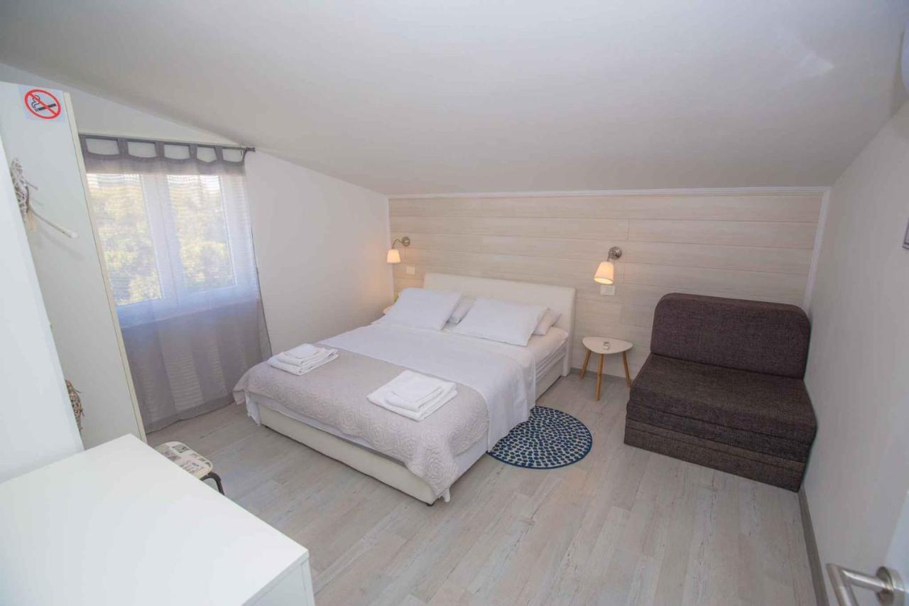 Apartments In Rogoznica 36019 Экстерьер фото