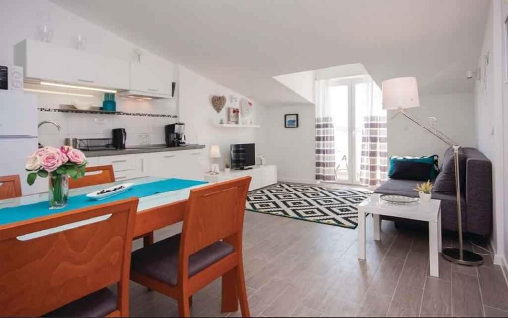 Apartments In Rogoznica 36019 Экстерьер фото